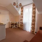 Hotel&restaurant Premium Club 3* ヤレムチャ
