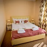 Hotel&restaurant Premium Club ホテル 3*