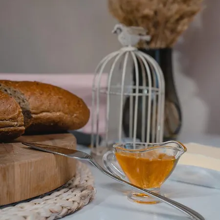 Hotel&restaurant Premium Club מלון 3*