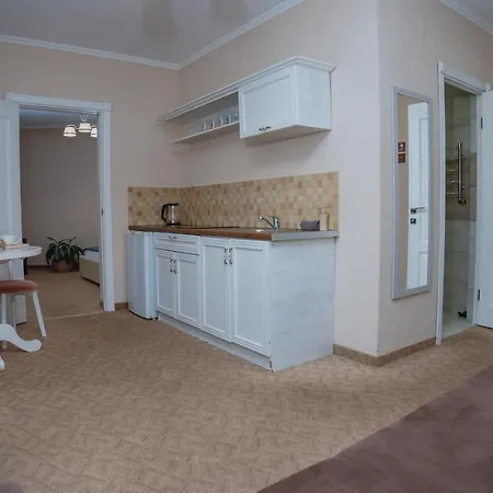 Hotel&restaurant Premium Club 3* ירמכה