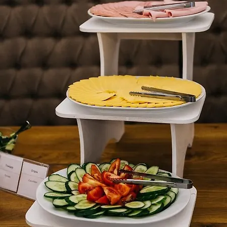 Hotel&restaurant Premium Club מלון 3*