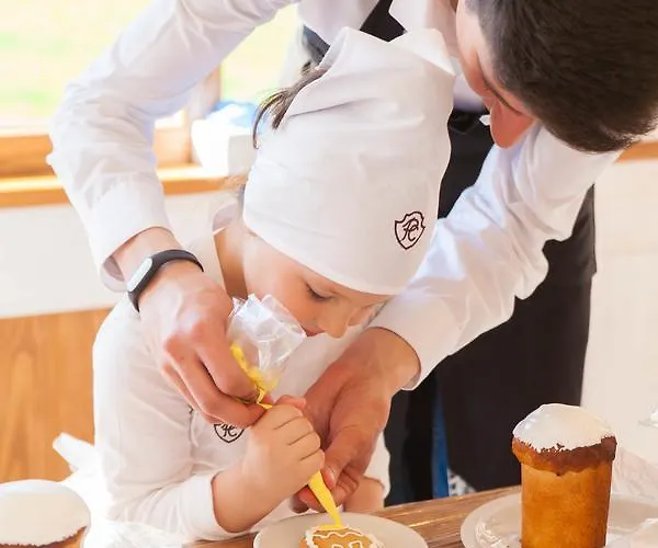 מלון Hotel&restaurant Premium Club